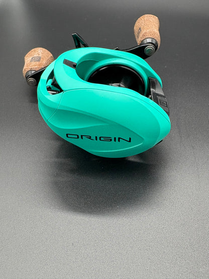 13 Fishing Origin Teal Bait Caster Right Hand 7:3