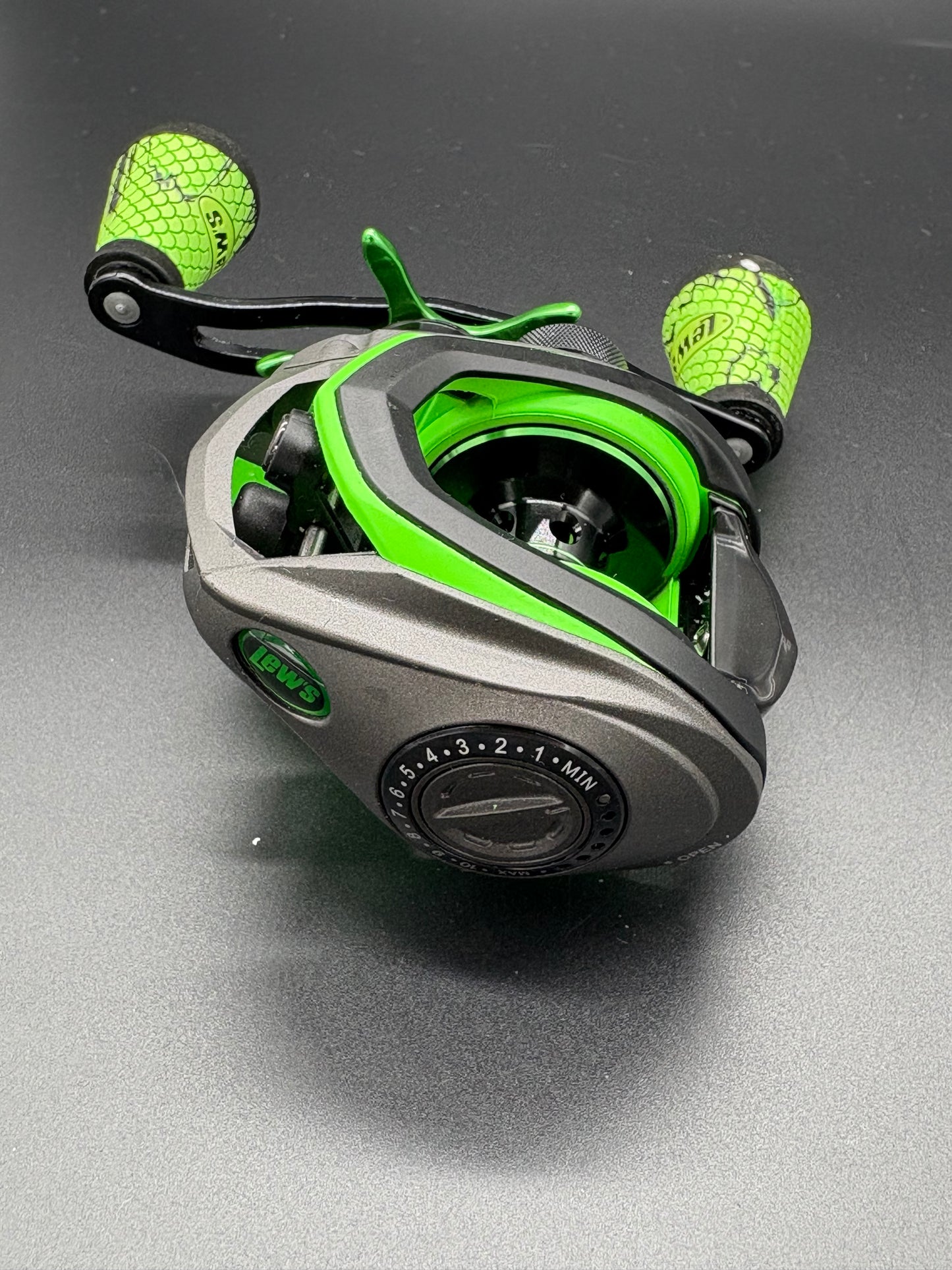 Lews MACH ll Bait Caster Reels Right Hand