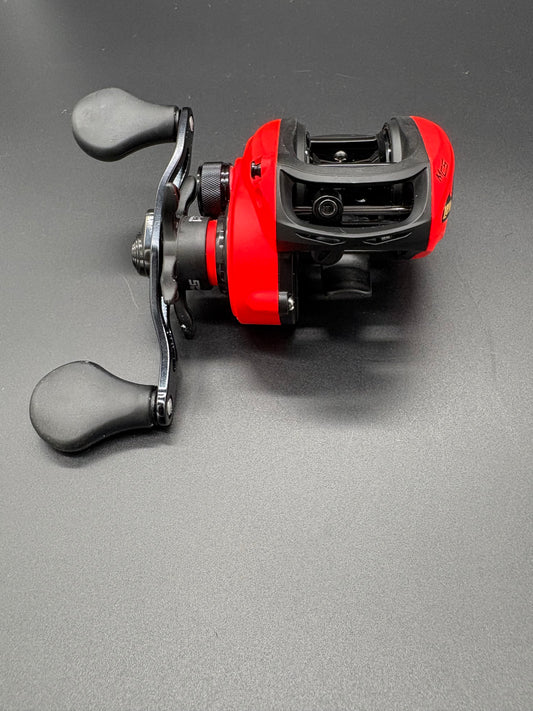 Lews LZR PRO Red Bait Caster Right Hand