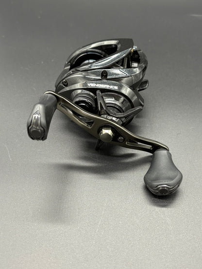Abu Garcia Vengeance Black Bait Caster Right Hand