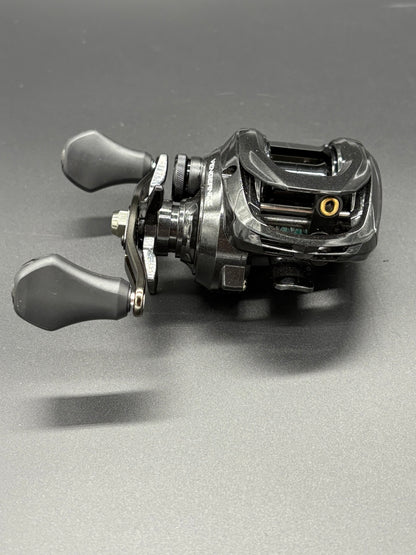 Abu Garcia Vengeance Black Bait Caster Right Hand